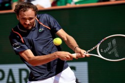 Thể thao - Video tennis Medvedev - Sonego: Ra quân ấn tượng, "chiến thư" gửi Zverev (Monte Carlo)