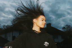 Thời trang - Ngắm BST thời trang hoài cổ viễn du trên xế hộp