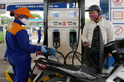 Thị trường - Tiêu dùng - Giá xăng dầu hôm nay 13/4: Tiếp tục diễn biến loại tăng mạnh, loại giảm sâu