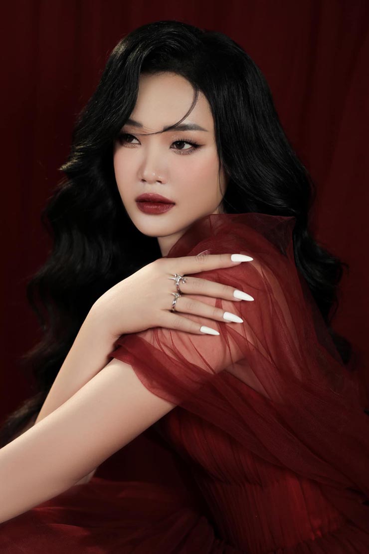 Chủ công Dương Thị Hên "biến hình" đẹp như người mẫu, fan bóng chuyền tiếc nuối - 4