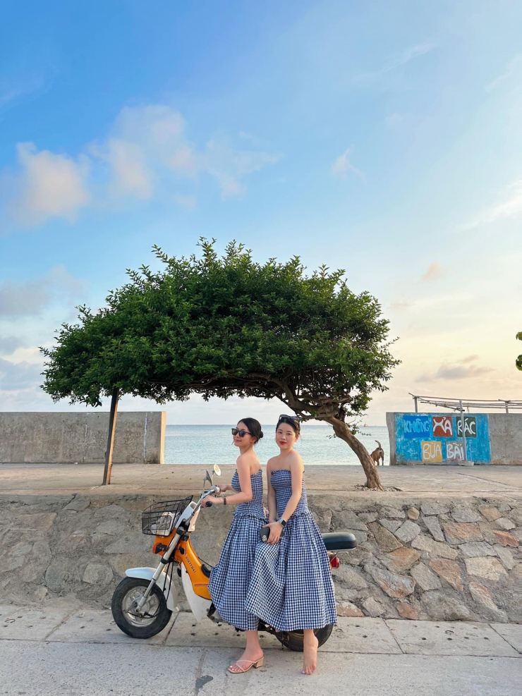 Góc chụp ảnh nổi tiếng ở đảo Phú Quý.