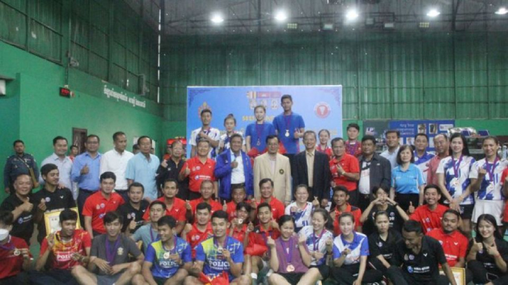 Tuyển cầu lông đồng đội Campuchia quyết tâm giành HCV SEA Games 32