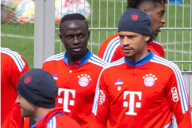 Sadio Mane và Leroy Sane vẫn tập cùng nhau trên sân tập của Bayern Munich hôm 13/4