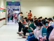 Sức khỏe đời sống - Thời tiết miền Bắc nồm ẩm, hàng trăm trẻ nhập viện vì khó thở, bác sĩ lưu ý điều này