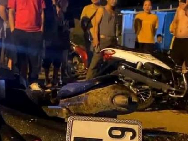 Tin tức trong ngày - 3 người thương vong sau cú va chạm giữa 2 xe máy