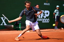 Trực tiếp tennis Monte Carlo ngày 6: Khó cản Medvedev, Tsitsipas gặp ”mồi ngon”