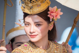 Làm đẹp - Các "nữ thần té nước" đẹp như tiên hạ phàm trên đường phố khiến người ta xiêu lòng