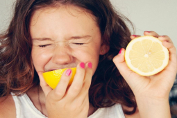 Sức khỏe đời sống - 4 loại quả đặc sản mùa hè càng ăn càng gây hại cho bàng quang