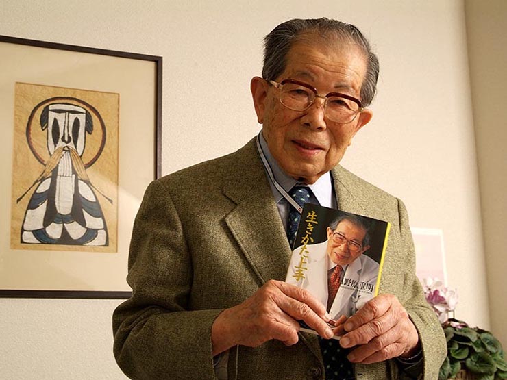 4 bí quyết sống thọ cực dễ thực hiện của vị bác sĩ Nhật Bản nổi tiếng - 1