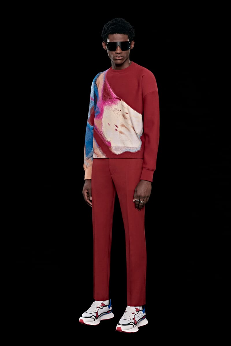 Alexander McQueen lựa chọn trang phục cắt may sắc nét cho Pre-FW23 - 6