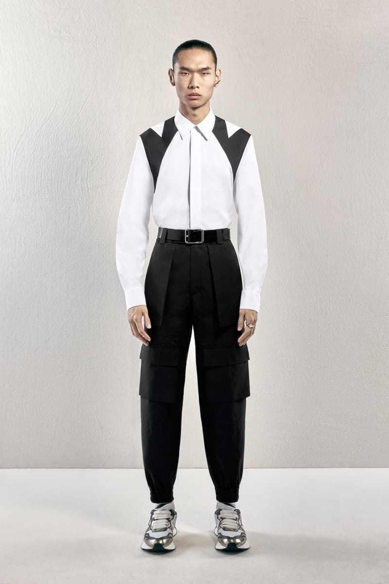 Alexander McQueen lựa chọn trang phục cắt may sắc nét cho Pre-FW23 - 11
