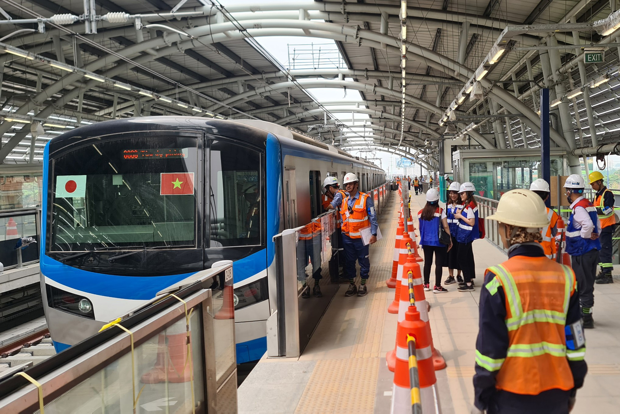 Thủ tướng đi thử nghiệm tàu metro số 1 Bến Thành - Suối Tiên - 6