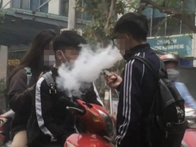 Cảnh báo: Thuốc lá điện tử xâm nhập trường học khiến nhiều học sinh nhập viện
