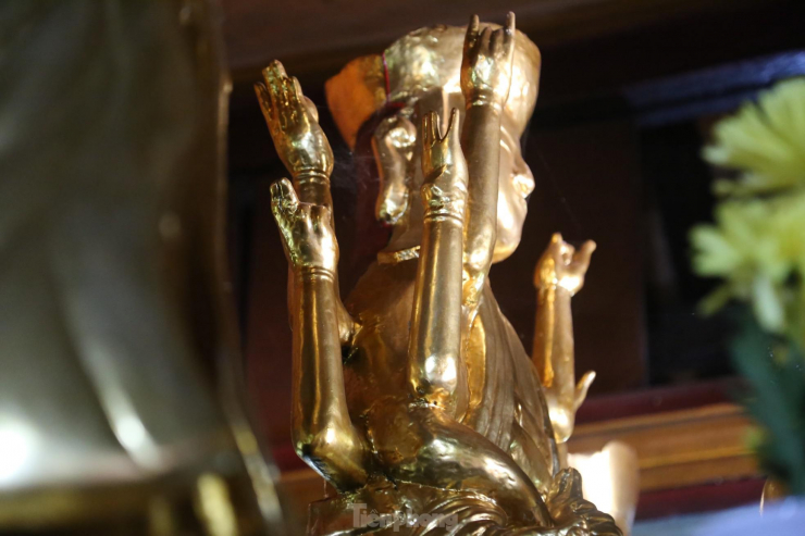 Bức tượng 'đầu người đội Phật' hơn 1.000 năm tuổi ở Nghệ An - 4