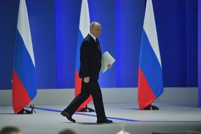 Tổng thống V.Putin thường chọn những kiểu giày cổ điển, có dây buộc