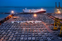 VinFast chính thức xuất cảng lô xe VF 8 thứ hai tới Bắc Mỹ