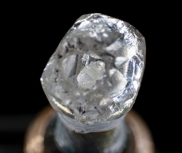 Viên "kim cương trong kim cương" được tìm thấy ở Ấn Độ.