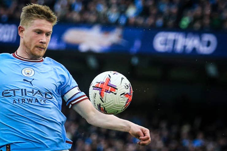 De Bruyne trở thành cầu thủ chạm mốc 100 kiến tạo nhanh nhất trong lịch sử Premier League