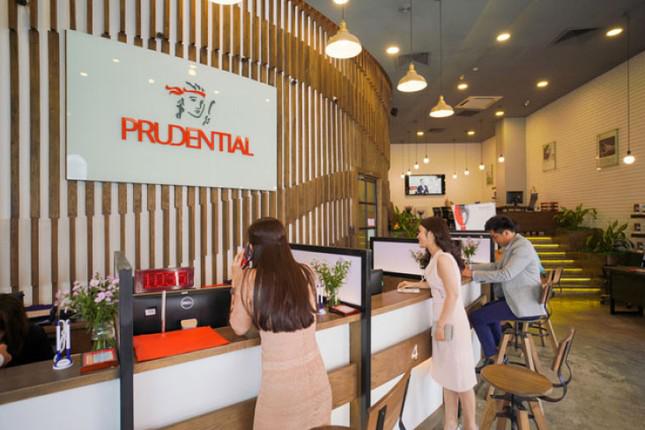 Prudential Việt Nam đang đầu tư hơn 11.547 tỷ đồng vào chứng khoán niêm yết và chứng khoán giao dịch trên sàn Upcom.