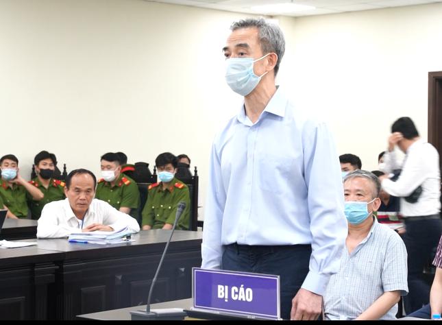 Cựu Giám đốc Bệnh viện Tim Hà Nội trải lòng, đề nghị giảm nhẹ cho cấp dưới - 1