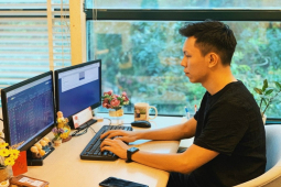 Kinh doanh - "Thăng hoa" rồi "lao dốc" vì chứng khoán, các "chứng sĩ" ra sao sau 1 năm?