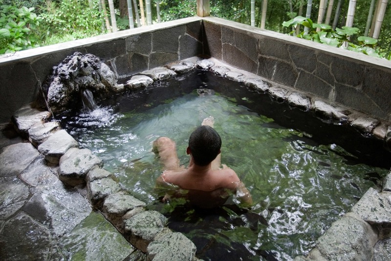 7 nghi thức tắm suối nước nóng truyền thống Nhật bản - 1