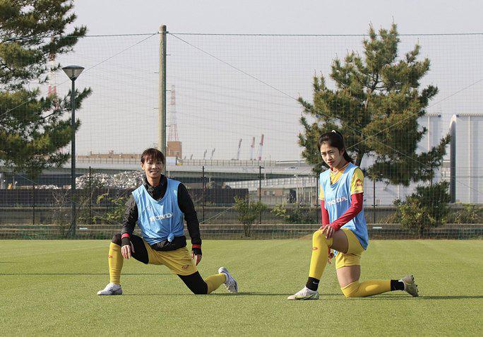 Các cầu thủ nữ Việt Nam đang tập huấn tại Nhật Bản. (Ảnh: VFF)