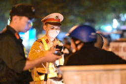 Tin tức trong ngày - Thủ tướng nghiêm cấm cán bộ can thiệp vào quá trình xử lý vi phạm giao thông