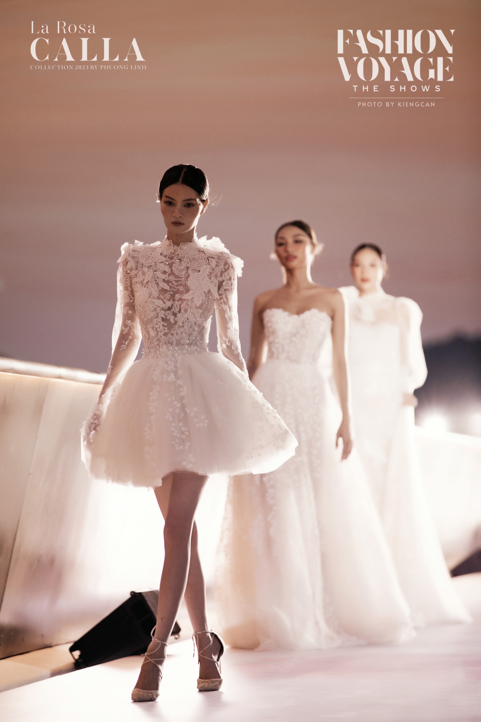 Fashion Voyage No.5: NTK Phương Linh kể chuyện tình bằng váy cưới lãng mạn trên cầu Hôn - 6