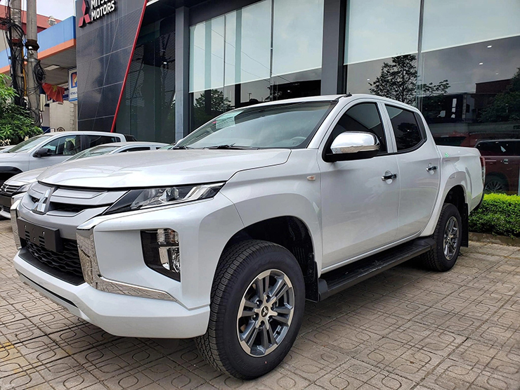 Mitsubishi Triton được giảm giá tới 82 triệu đồng tại đại lý - 2