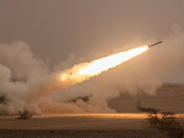 Thế giới - Mỹ viện trợ Ukraine, tăng uy lực cho "hỏa thần" HIMARS