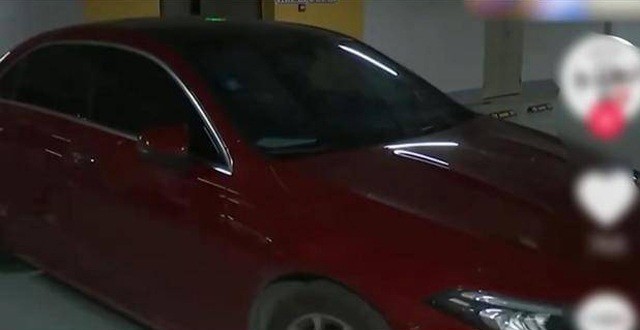 Cô gái bị bé trai 6 tuổi cào xước xe Mercedes, thiệt hại 33 triệu, bố mẹ bé trai cãi: "Trẻ con biết gì đâu" - 2