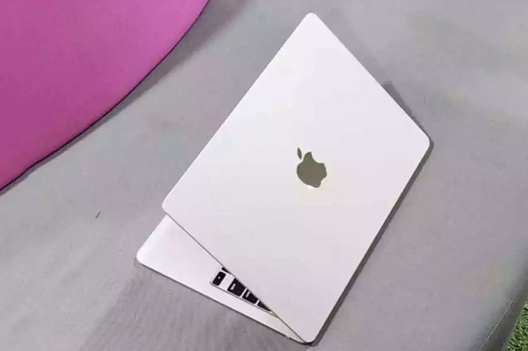 MacBook Air 15 inch sắp ra mắt, nhưng chỉ xài chip đời cũ.