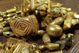 Kinh doanh - Nơi dân giàu ngang đại gia Dubai,  nhìn đâu cũng thấy vàng, đến đôi dép lê cũng đính vàng