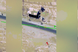 Thế giới - Mỹ công bố video UAV chiến đấu &quot;Ác điểu&quot; lần đầu tiên chạm trán UFO