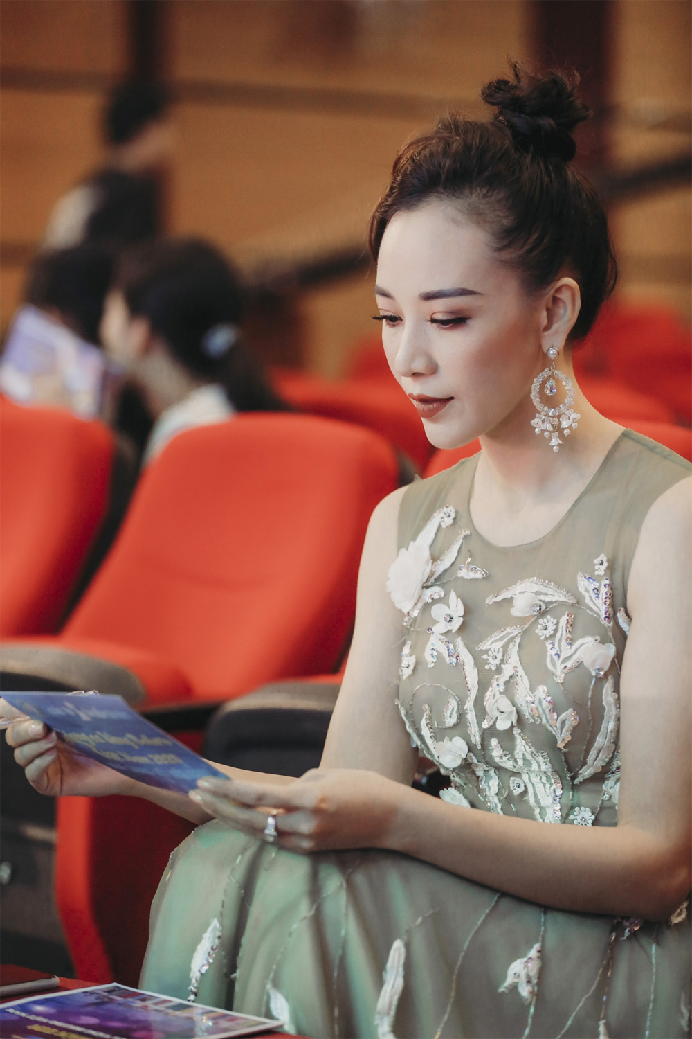 Nữ BTV truyền hình Dương Quỳnh Hoa và hành trình theo đuổi những giấc mơ lớn - 3