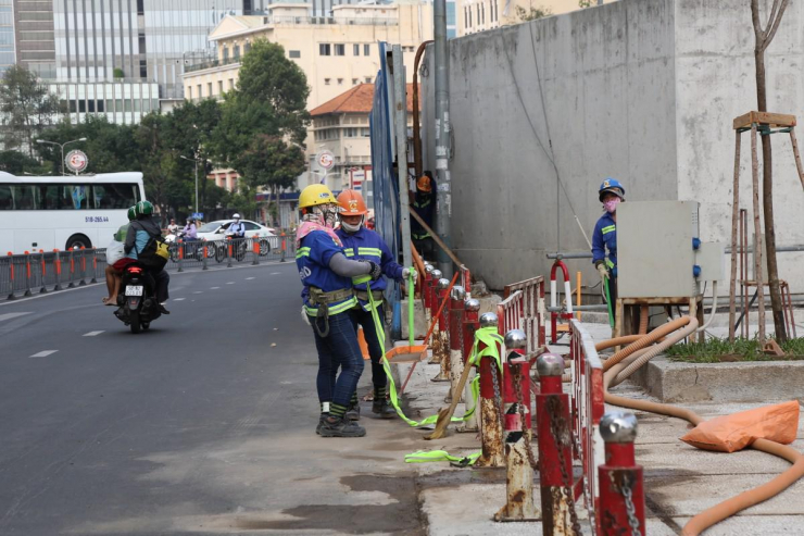 Lộ diện 'hoa sen' khổng lồ ở ga trung tâm Bến Thành, metro số 1 - 6