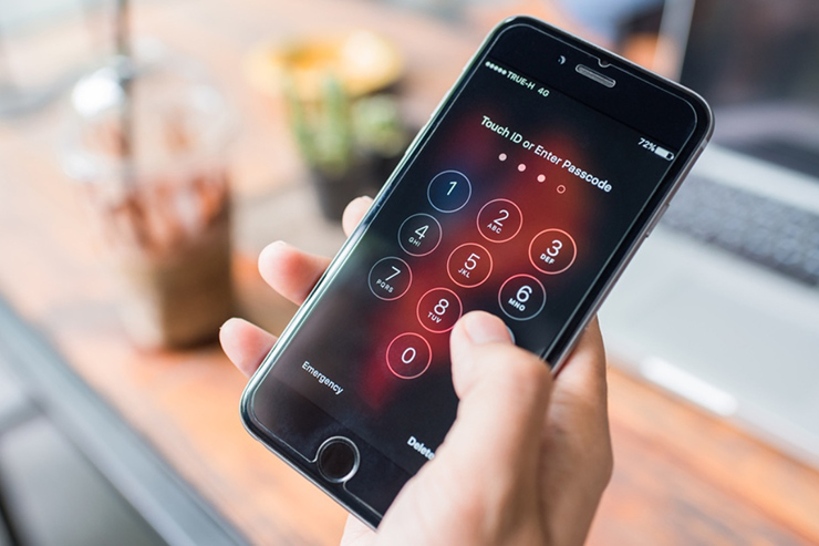 Nhiều người dùng iPhone đang gặp nguy hiểm với tính năng bảo mật của Apple.