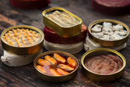 Ẩm thực - Ăn đồ hộp thường xuyên nhất định cần nắm rõ những điều này để tránh hại gan thận