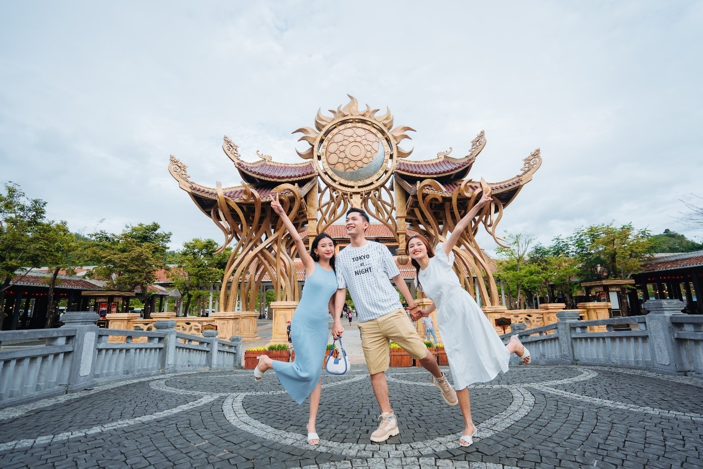 Sun World Ba Na Hills đẹp như bước ra từ cổ tích: bạn đã check-in các tọa độ này chưa? - 1