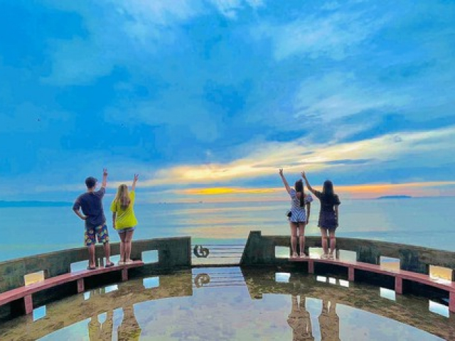 Du lịch - Top 7 điểm du lịch khu vực đồng bằng sông Hồng đang "bùng nổ" trong dịp 30/4-1/5