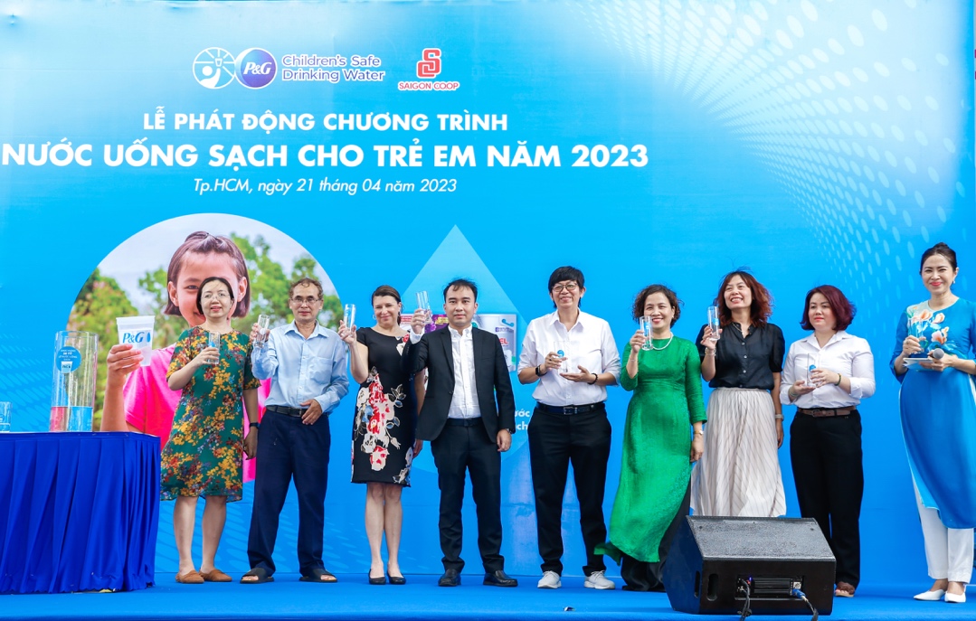 Chương trình ý nghĩa này đã được triển khai tại Việt Nam từ năm 2016 với sự đồng hành củaTrung Ương Hội Chữ Thập Đỏ Việt Nam