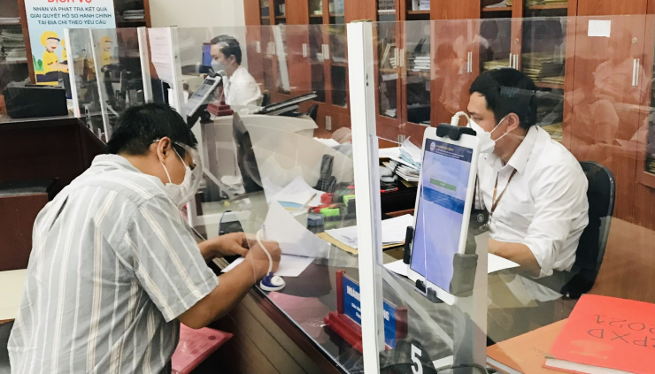 TP HCM tuyển hàng trăm công chức làm việc tại các sở - ngành và UBND các quận; Ảnh: Nguyễn Phan