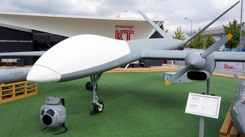 UAV hạng nặng Sirius do Nga sản xuất.