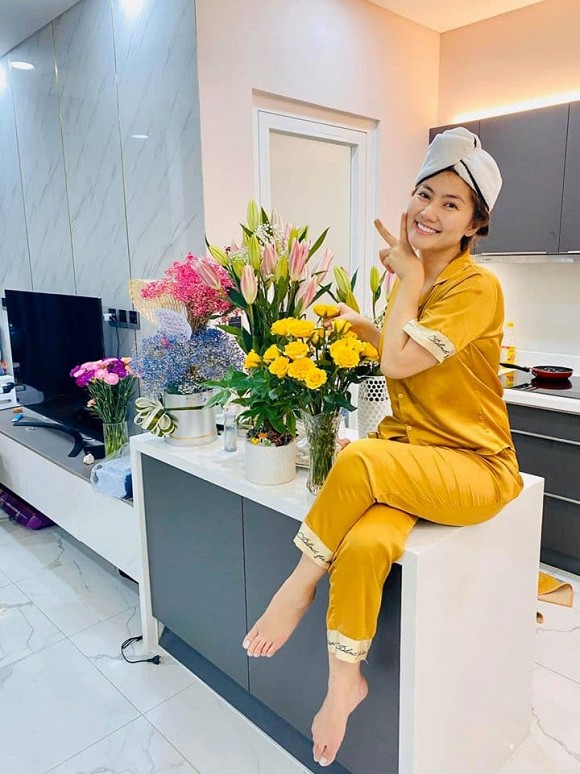 Lại bị cộng đồng chỉ trích vì "quay xe diễn vụ bảo hiểm", Ngọc Lan thực chất giàu có ra sao, có mấy ngôi nhà? - 1