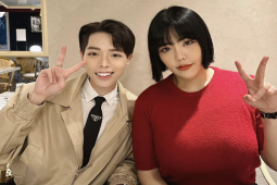 Nhạc - Đức Phúc đăng ảnh ở Hàn nhưng cô gái "Thánh ăn" chiếm trọn spotlight