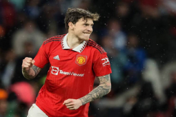 Bóng đá - Lindelof được khen hay hơn Maguire: Người băng" có cản nổi Haaland?