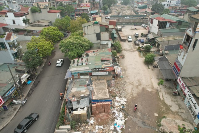 Cận cảnh dự án đường vành đai dài 2km, 13 năm vẫn bất động - 6