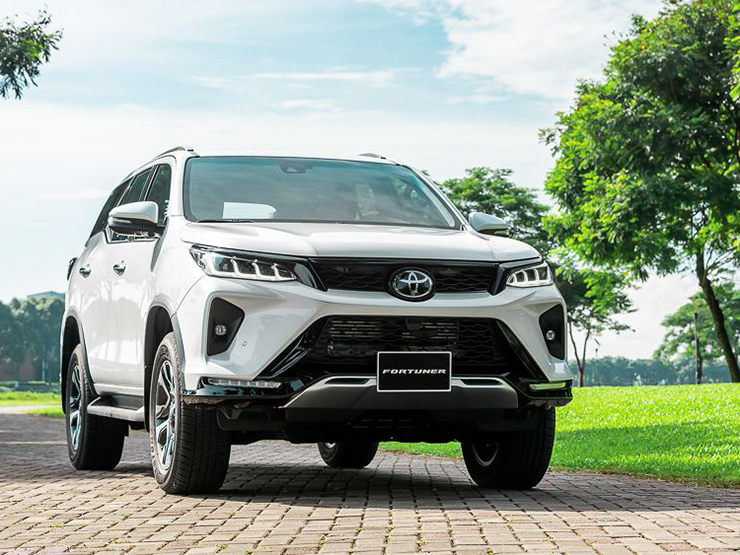 Đánh giá Toyota Fortuner mẫu xe yêu thích của người Việt - 1