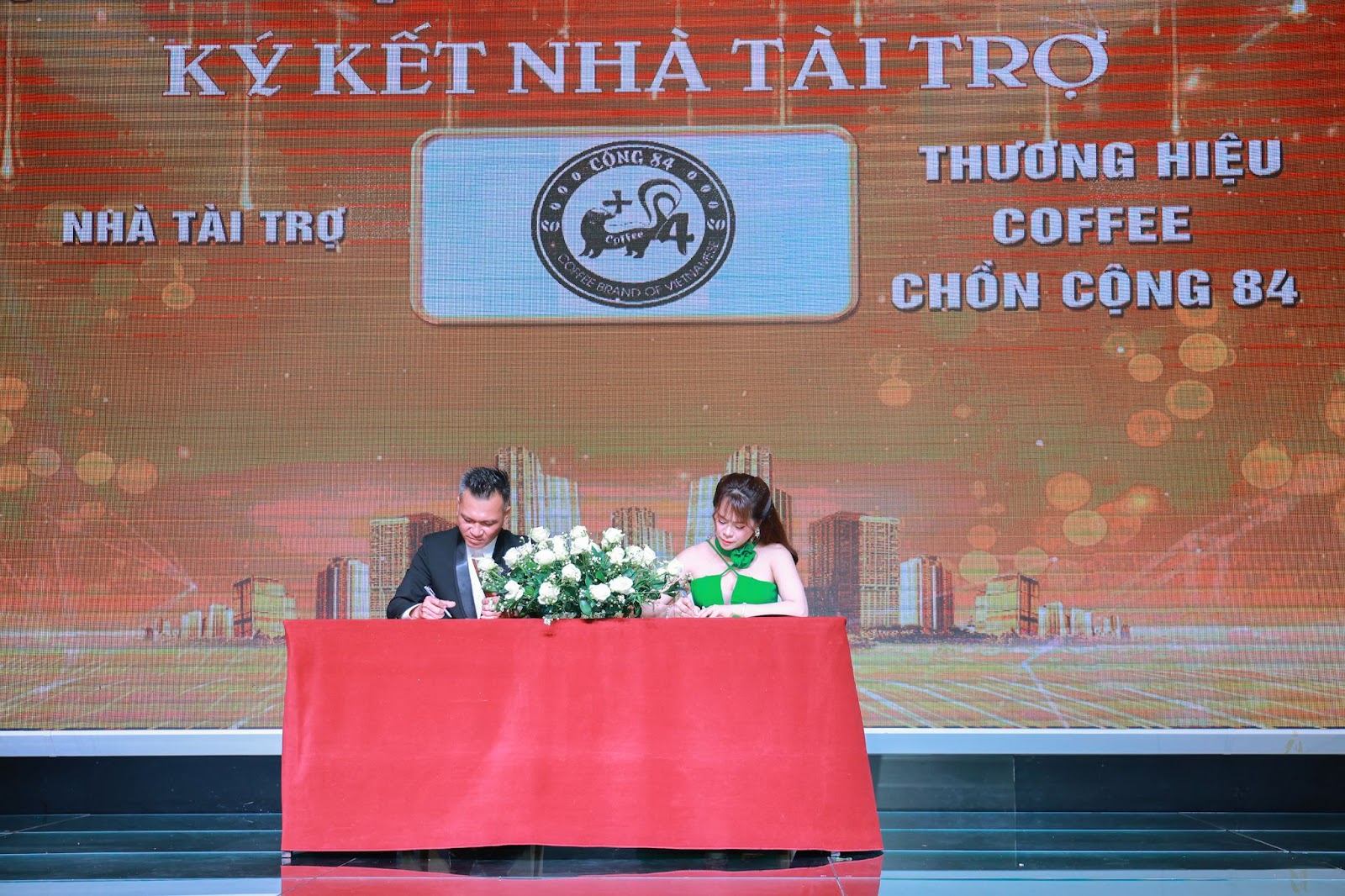 CEO Thanh Trần – Coffe Chồn Cộng 84 tài trợ cuộc thi Hoa hậu Quý bà Việt Nam Toàn cầu 2023 - 2